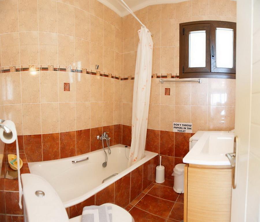 Panorama Apartments Plomari Habitación foto