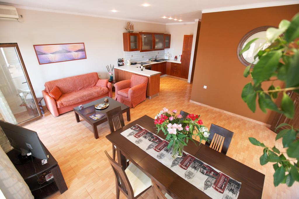 Panorama Apartments Plomari Habitación foto